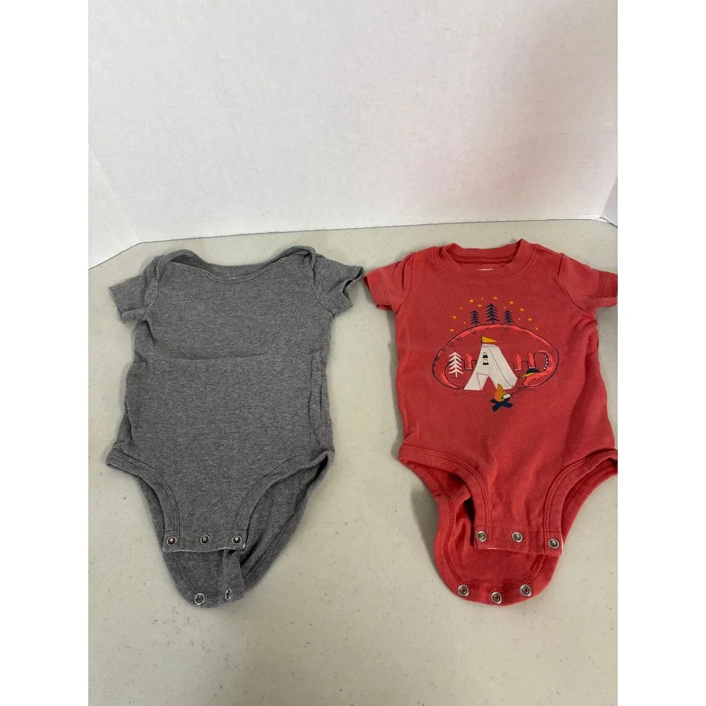 Carters Baby Boys 9M Bodysuit Set‎ 2PK Gray Solid Red Dinosaur Camping